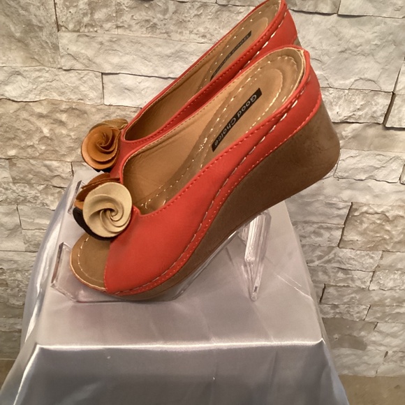 Good Choice (GC) Sydney Wedge Sandals - Picture 6 of 9